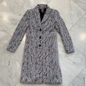 Vince Camuto Black and White Patterned Tailored Coat